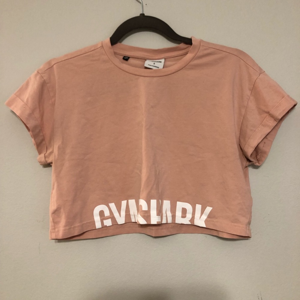Crop gym shark shirt